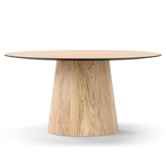 Elegant spisebord i naturligt eg – perfekt til hjemmet!