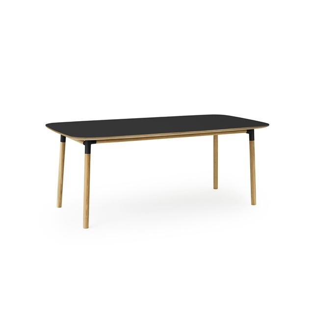 Normann Copenhagen Form Spisebord – Elegant Sort Egetræ