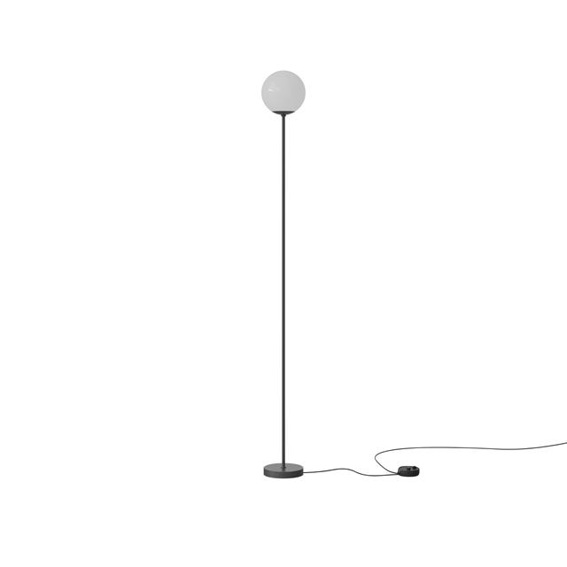 Astep Model 1081 Sort Gulvlampe – Tidløs Elegance og Stil