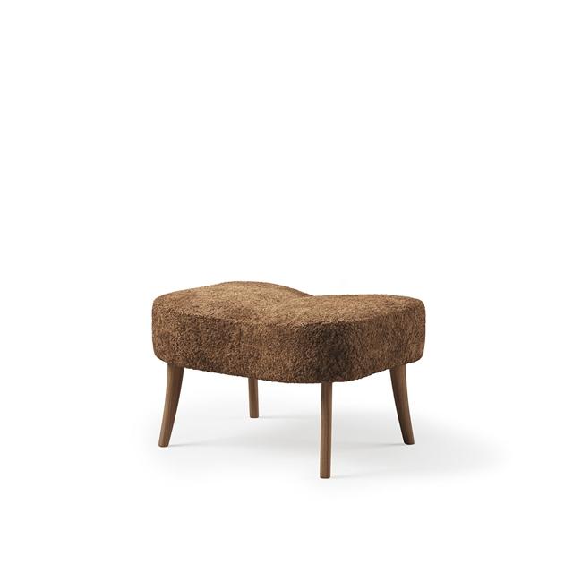 Eksklusiv Fåreskins Puf fra Warm Nordic – Naturlig Elegance