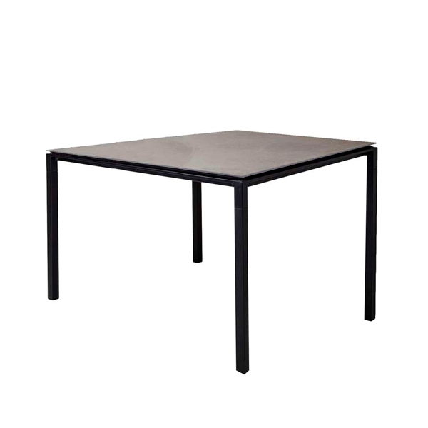 Cane-line Pure Kvadratisk Havebord – Elegant Udemøbeltilbud