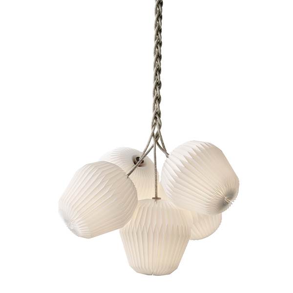 Le Klint Bouquet Lysekrone – Elegant Nordisk Belysning