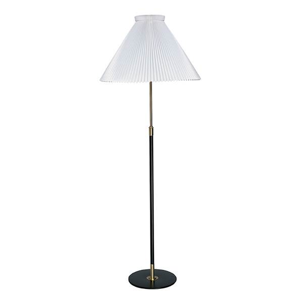 Elegant Le Klint 351 Gulvlampe i Messing – Fantastisk Tilbud!