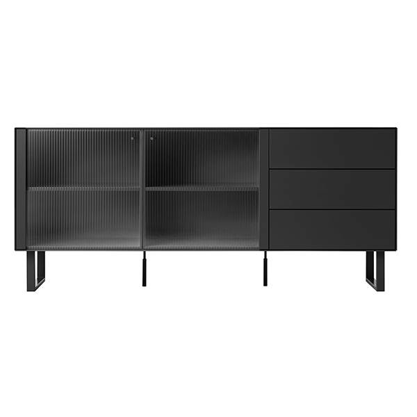 Elegant skænk med glaslåger – Dansk design til hjemmet