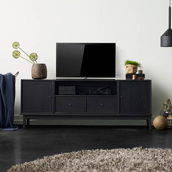 Elegant TV Møbel fra Haslev – Nordisk Design til Dit Hjem